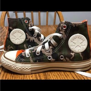 Boy’s  camo converse